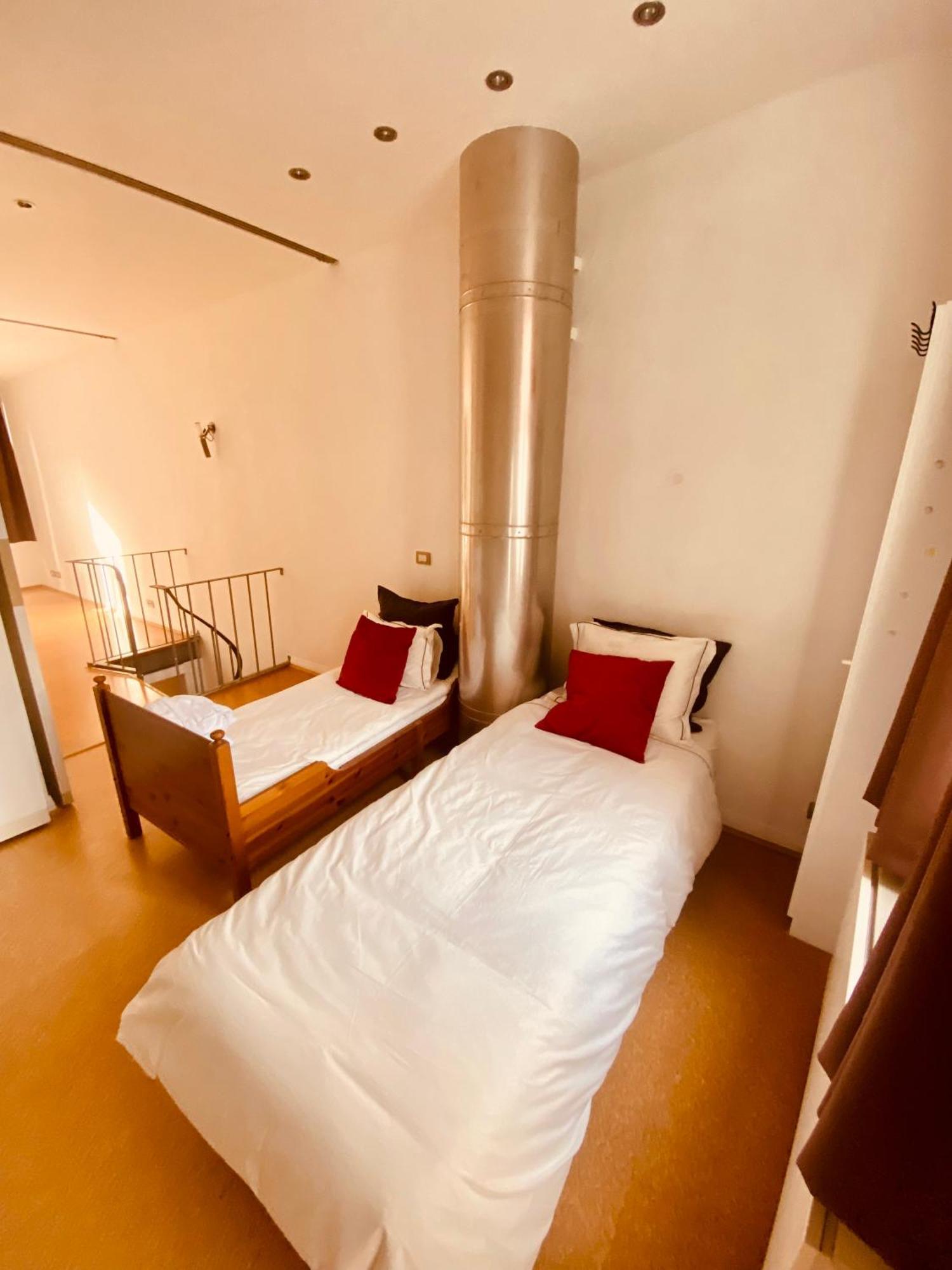 B&B Bedstarline Antwerp Luaran gambar